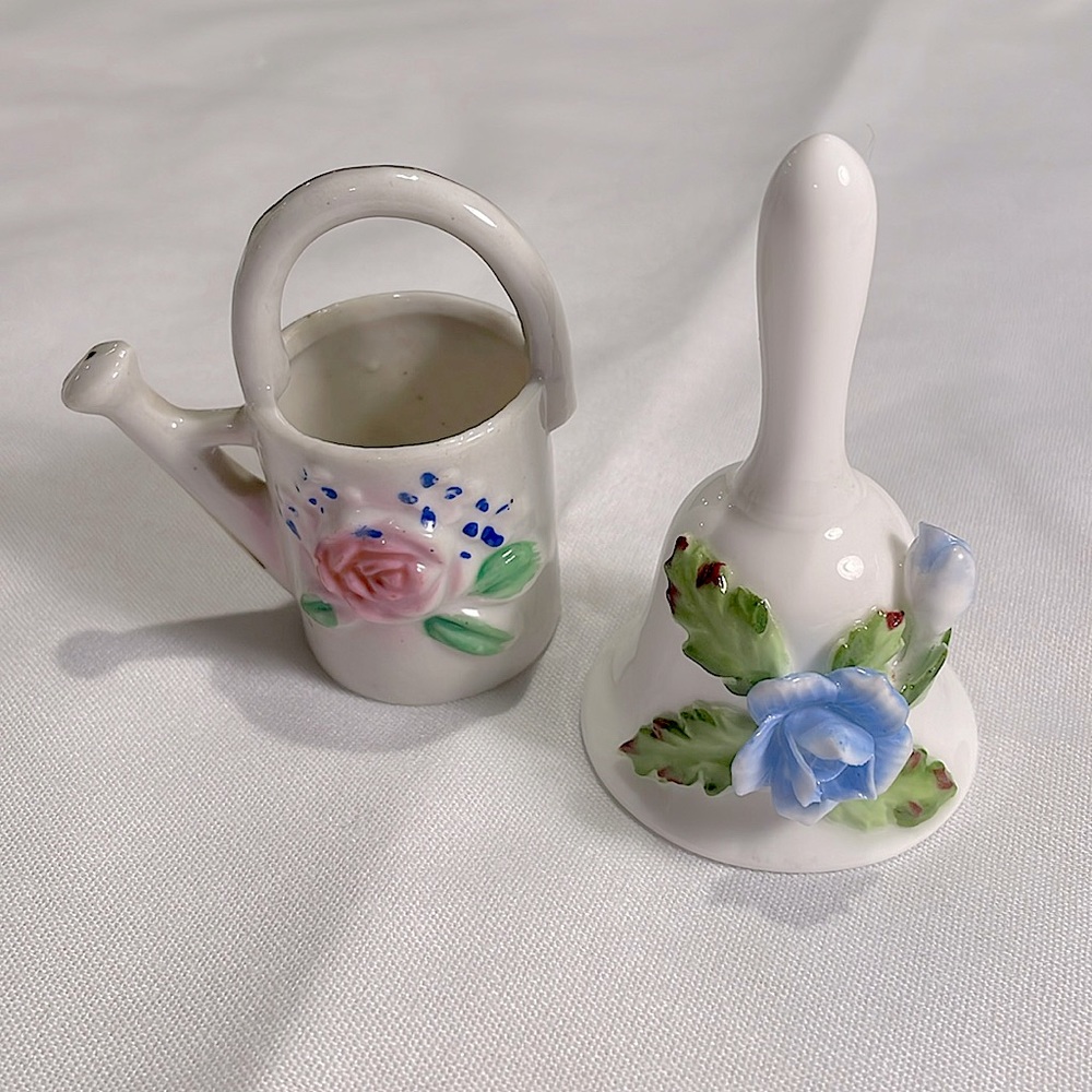 Flowers for Spring! China bell and watering can with beautiful roses! So pretty!